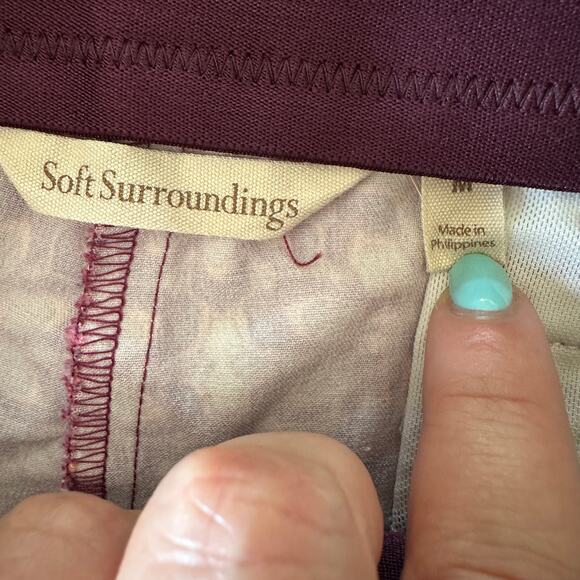 SOFT SURROUNDINGS | Fuscia Abstract Floral Printed Ankle Slim Pants | Medium - Picture 5 of 5